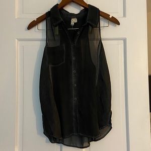 🎉HP🎉BOGO✨We The Free Collared Button Down Tank